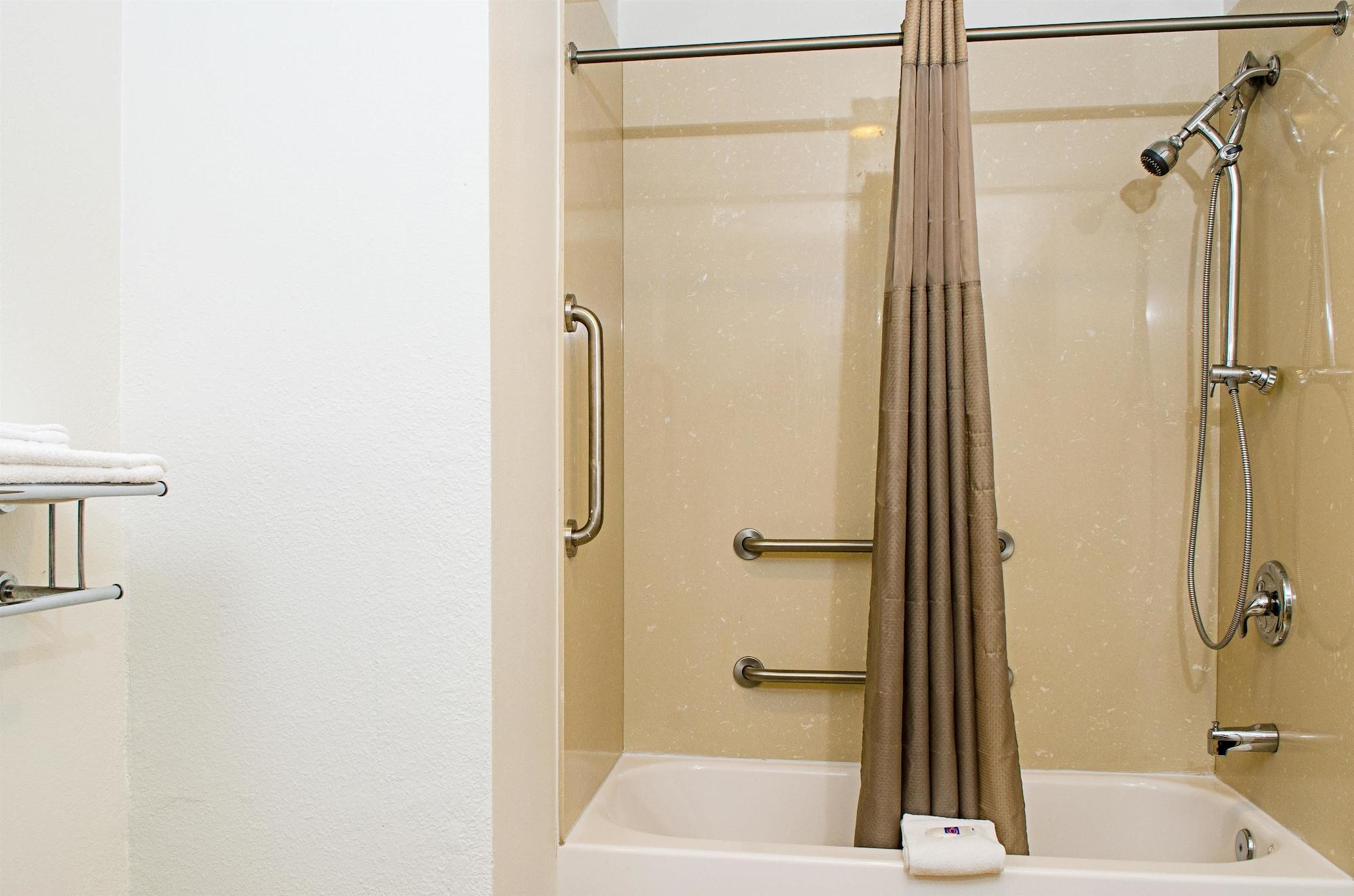 Motel 6-Modesto, Ca - Downtown Eksteriør billede