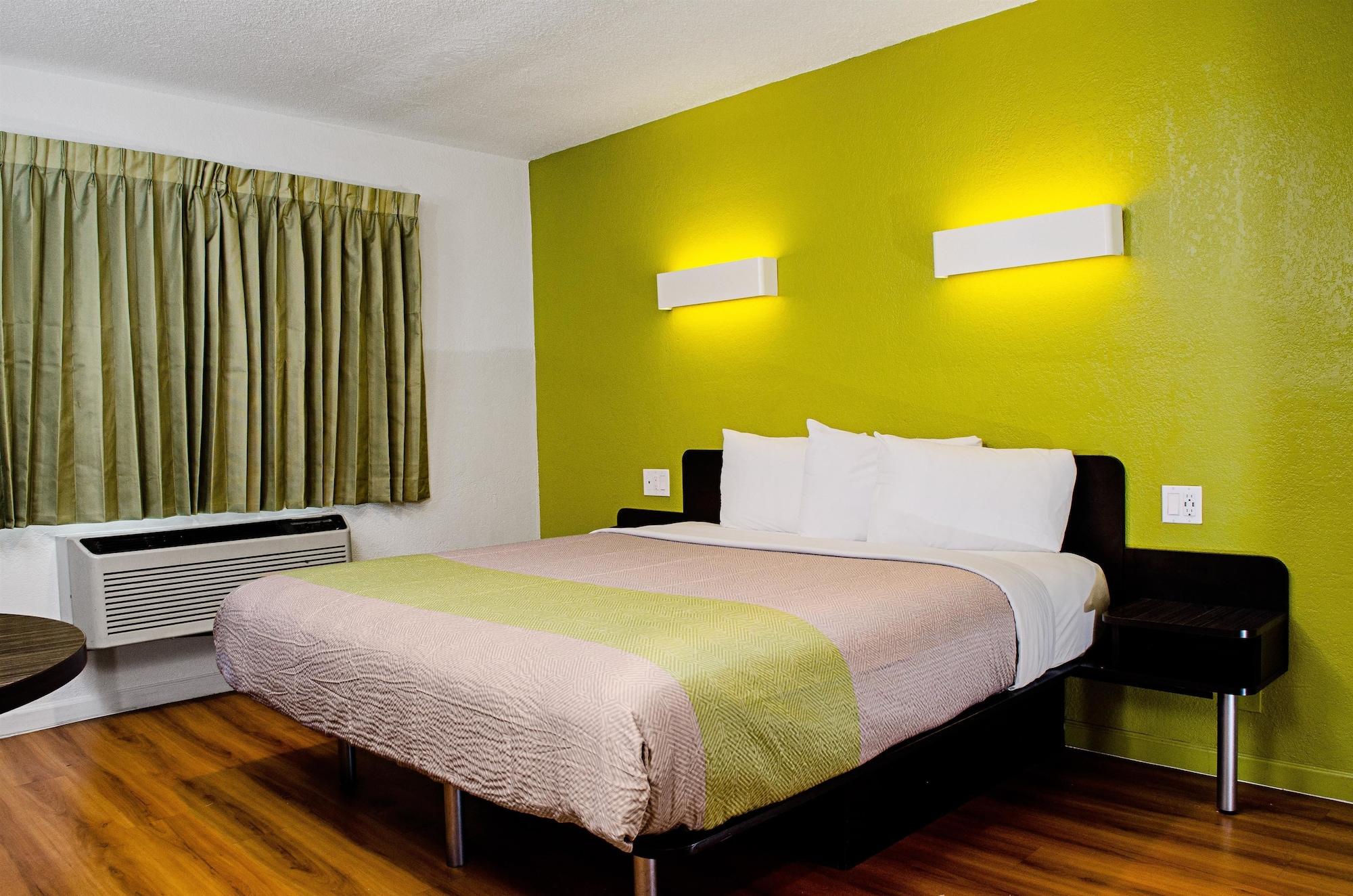 Motel 6-Modesto, Ca - Downtown Eksteriør billede