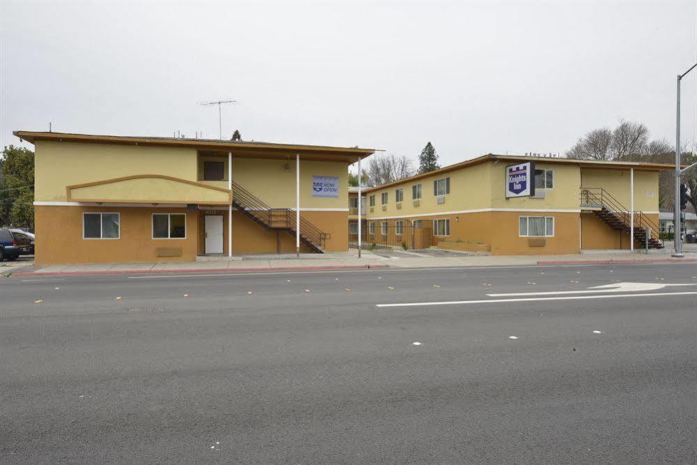 Motel 6-Modesto, Ca - Downtown Eksteriør billede