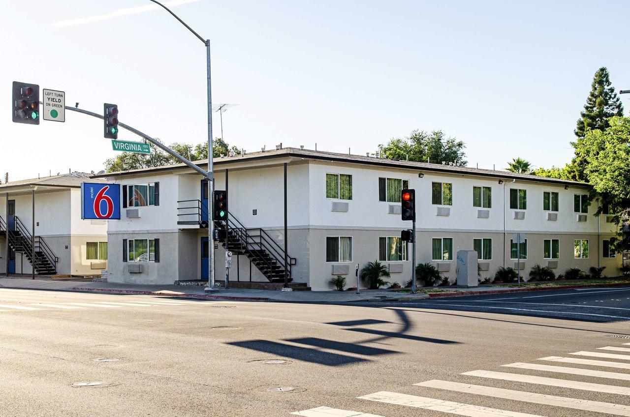 Motel 6-Modesto, Ca - Downtown Eksteriør billede